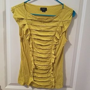 Fitted chartreuse top